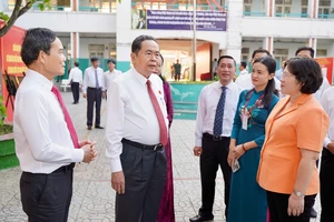 Không khí điểm bầu cử Chủ tịch Quốc hội Trần Thanh Mẫn và Bí thư TP.HCM Trần Lưu Quang bỏ phiếu tại xã Hóc Môn 