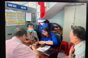 TP.HCM sẽ giữ lại 1.000 người hoạt động không chuyên trách tuyển làm công chức