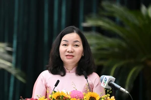 Cử tri ủng hộ các chính sách tầm soát sức khỏe miễn phí, miễn phí vé xe buýt của TP.HCM