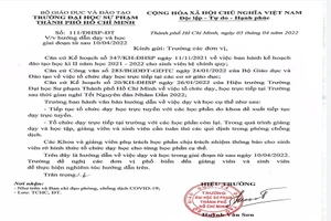 Sinh viên hoang mang trước thông báo học trực tuyến trực tiếp