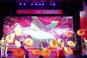 600 người lao động hào hứng tham gia hội diễn "Tự hào tiếp bước" 