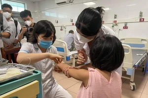 TP.HCM đối mặt nguy cơ thiếu 6 loại vaccine cho trẻ em