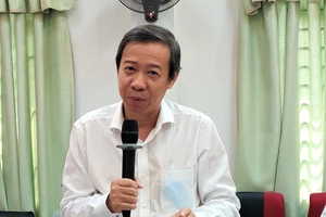 “Hai năm trước tiên phong chống dịch, giờ đang phải làm kiểm điểm”