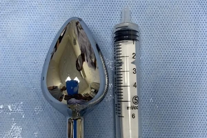 Kẹt đồ chơi tình dục trong hậu môn, thiếu niên 15 tuổi phải nhập viện