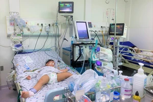 Tháng 7 sẽ có thuốc điều trị bệnh tay chân miệng