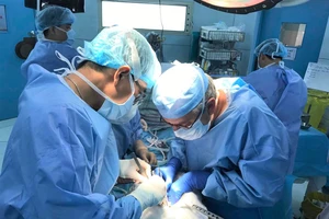 Sau 8 tháng tạm ngưng, Bệnh viện Nhi đồng 2 chính thức ghép gan trở lại