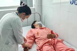 Vụ 5 nhân viên thoát nước bị mắc kẹt: 2 người được xuất viện