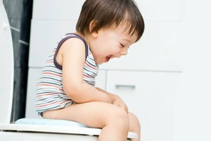 Phình đại tràng bẩm sinh gây táo bón và dấu hiệu nhận biết