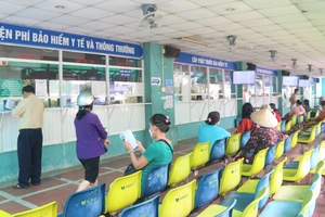 Tin mới vụ 3 người trong đoàn lân cấp cứu sau ăn xôi, cơm gà