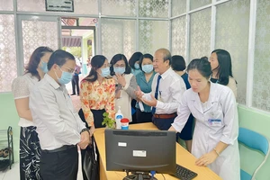 Sáng mai tiếp tục đấu thầu vàng miếng, giá tham chiếu cao hơn