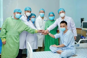 Ca ghép tim xuyên Việt từ người cho chết não ở Hà Nội vừa xuất viện