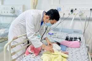 Dịch bệnh hô hấp ở TP.HCM diễn tiến khó lường, Sở Y tế ra văn bản khẩn