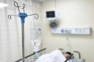 Ca nghi ngộ độc sau khi ăn bánh mì đã tăng lên 162, TP.HCM lập đoàn kiểm tra