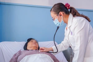 Ca nhập viện sau khi ăn bánh mì tiếp tục tăng, Salmonella là tác nhân chính gây ngộ độc