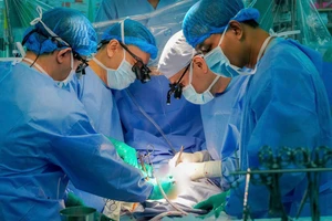 2 ca ghép tim và gan thành công trong 1 đêm