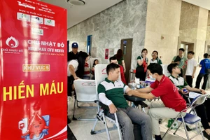 Thứ trưởng Bộ Y tế Nguyễn Tri Thức: Ngành y tế kêu gọi người dân hiến tiểu cầu, máu hiếm