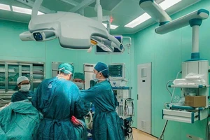 Hai bệnh viện phối hợp cứu sống bệnh nhân chấn thương sọ não nguy kịch