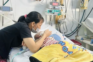 Chủng EV71 gây bệnh tay chân miệng nguy hiểm ra sao?