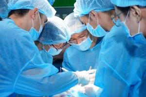 Tìm lại nụ cười cho trẻ mắc dị tật khe hở môi