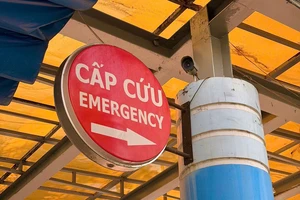 TP.HCM: 25 ca nghi ngộ độc thực phẩm tại 1 trường tiểu học, có ca nặng phải thở máy