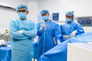 Người bệnh sỏi thận hưởng lợi từ kỹ thuật tán sỏi ít xâm lấn