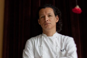 Pogba và Ibrahimovic hẹn hò tại nhà hàng của đầu bếp nổi tiếng Việt Nam