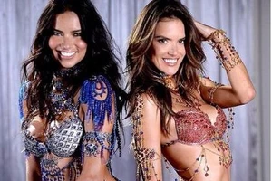 2 thiên thần nội y sẽ 'đốt cháy' Olympic Rio