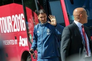 Zlatan Ibrahimovic vui mừng trở về nhà cùng M.U
