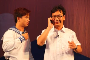 Hàng ngàn giáo viên Hà Nội được xem hài kịch miễn phí 