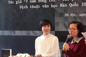 Nữ nhà văn Hàn Quốc không dám ở Việt Nam vì sợ tăng cân