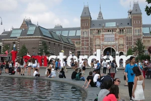 Xem thế giới trang trí phố như thế nào ?