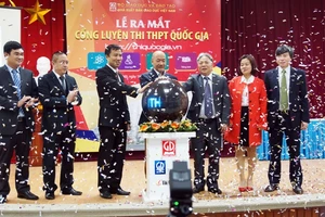 Chính thức có cổng luyện thi THPT quốc gia