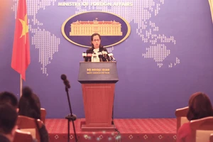 Vụ Minh Béo, đại diện Tổng Lãnh sự Việt Nam làm việc với trại giam