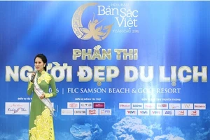 Người đẹp Hoa hậu bản sắc Việt gửi thông điệp bảo vệ môi trường biển