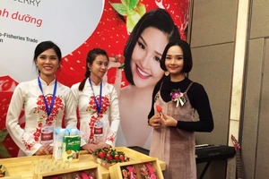 Miu Lê hứa giữ hình ảnh để quảng bá dâu tây Hàn Quốc