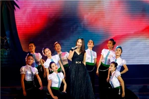 Đêm nhạc đầu tiên chỉ có những ca khúc phổ thơ ​