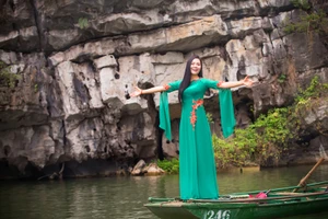 Lương Nguyệt Anh tung MV xúc động về mẹ