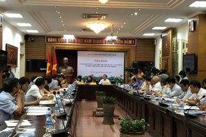 'Dừng chọi trâu Đồ Sơn, có cháu thiếu nhi ôm mặt khóc'