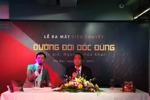 Người từng 2 lần ở tù ra sách 'Đường đời dốc đứng'