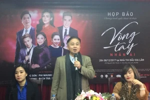  Ca sĩ Ngọc Sơn, Phi Nhung hát để giúp người nghèo