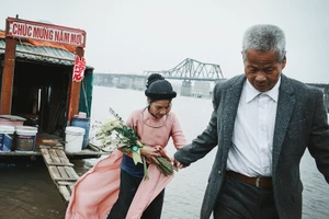 Một nửa 'Tình già' bị đưa vào trung tâm bảo trợ xã hội