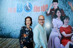 Lần đầu tiên nghệ sĩ Hoàng Sơn làm chồng Lê Khanh