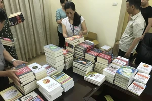 Xử phạt 2 nhà sách phát hành sách lậu số lượng lớn
