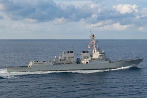 Việt Nam lên tiếng về tàu hải quân Hoa Kỳ đi qua Trường Sa