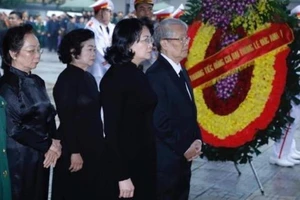 Thủ tướng Nguyễn Xuân Phúc: Vĩnh biệt anh Sáu Nam kính mến!