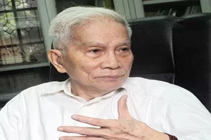 GS Hoàng Tụy 'Xin được nói thẳng'