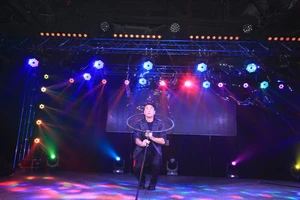 'Phù thủy bong bóng' sẽ biểu diễn thường xuyên hơn ở Việt Nam 