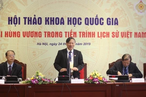 'Người Việt Nam thông minh từ gốc rễ, cội nguồn!'