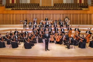 Không còn miễn phí, giao hưởng sẽ bán vé mùa mới