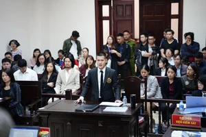 Tuần Châu kiện đạo diễn Việt Tú: Đề nghị giữ nguyên án sơ thẩm